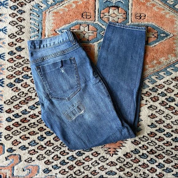 Bullhead Distressed Boyfriend Jeans  - Picture 2 of 12